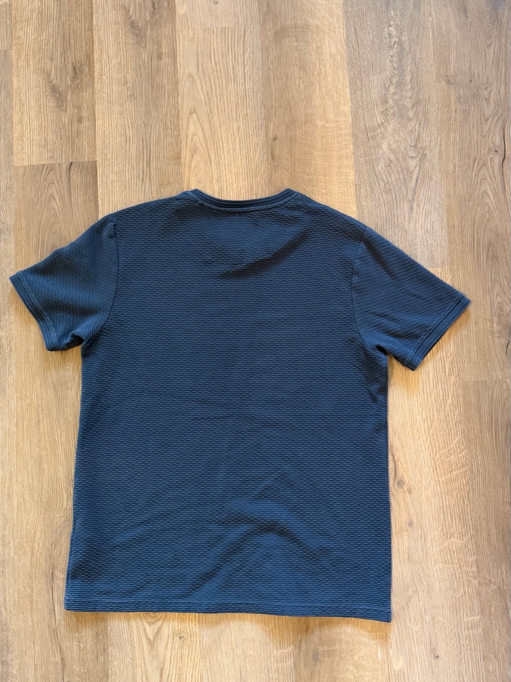 Denim & Flower Ricky Singh Textured Navy V-Neck T-Shirt Men’s Large - Picture 13 of 14